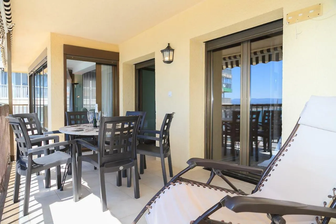 UHC Acantilados Family Apartments Salou
